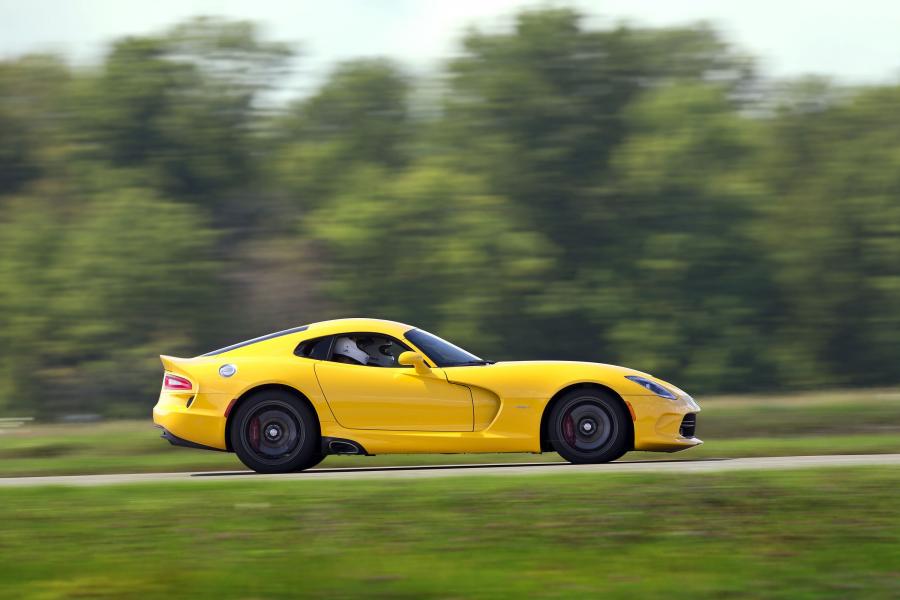  Dodge Viper SRT 2013 года  (фото 32 из 129)